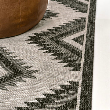 Lior Geometric Moroccan Diamond Area Rug